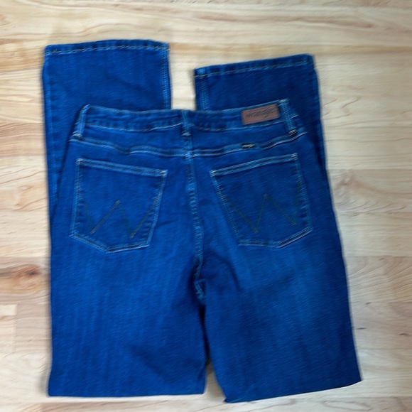 Wrangler boot-cut jeans - Picture 2 of 3